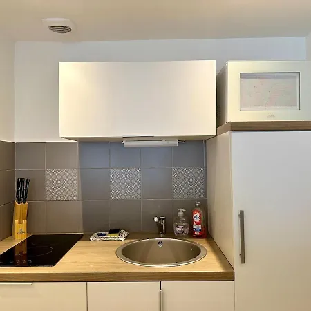 Apartment La Tanniere - 4 A 6 Personnes - Lit Kingsize - Proche Gare